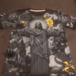 Brazil 2024 special kit - Aldrig använd då den inte passar Storlek M