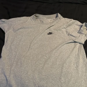 Nike T-shirt  - XL, ingen användning av den, bra skick använt 1 gång sedan jag köpt den