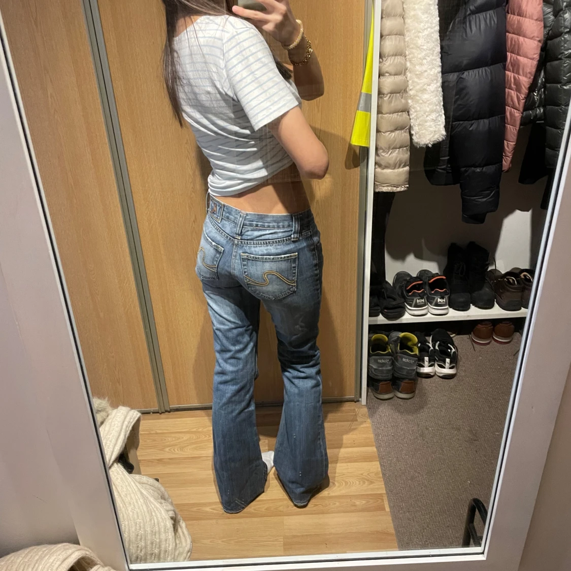 Ljusblåa bootcut jeans - 4