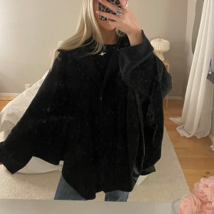 Cape / Poncho Jacka - Så snygg cape från stockh lm💖💖🥹