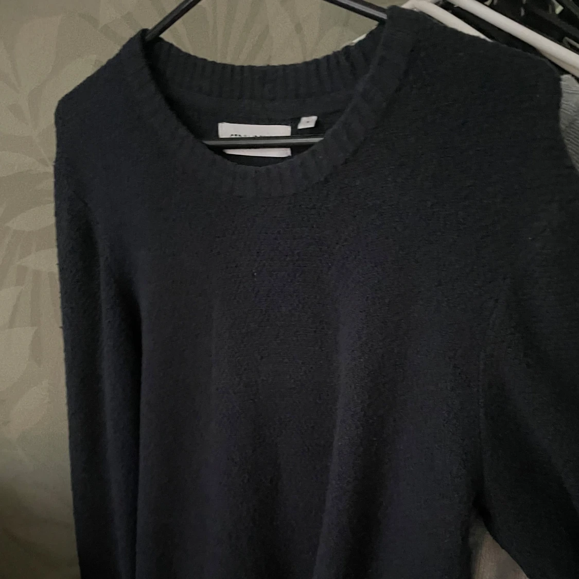 Mörkblå tröja från Strömberg