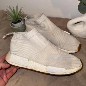 Adidas NMD City Sock white - Adidas NMD City Sock white  Size: 42 Condition: Very good (Barely Used)   All defects are Always shown in the pictures if there are any!! Questions? Feel free to ask!  Checkout my account for more shoes, you might find a gem you size‼️