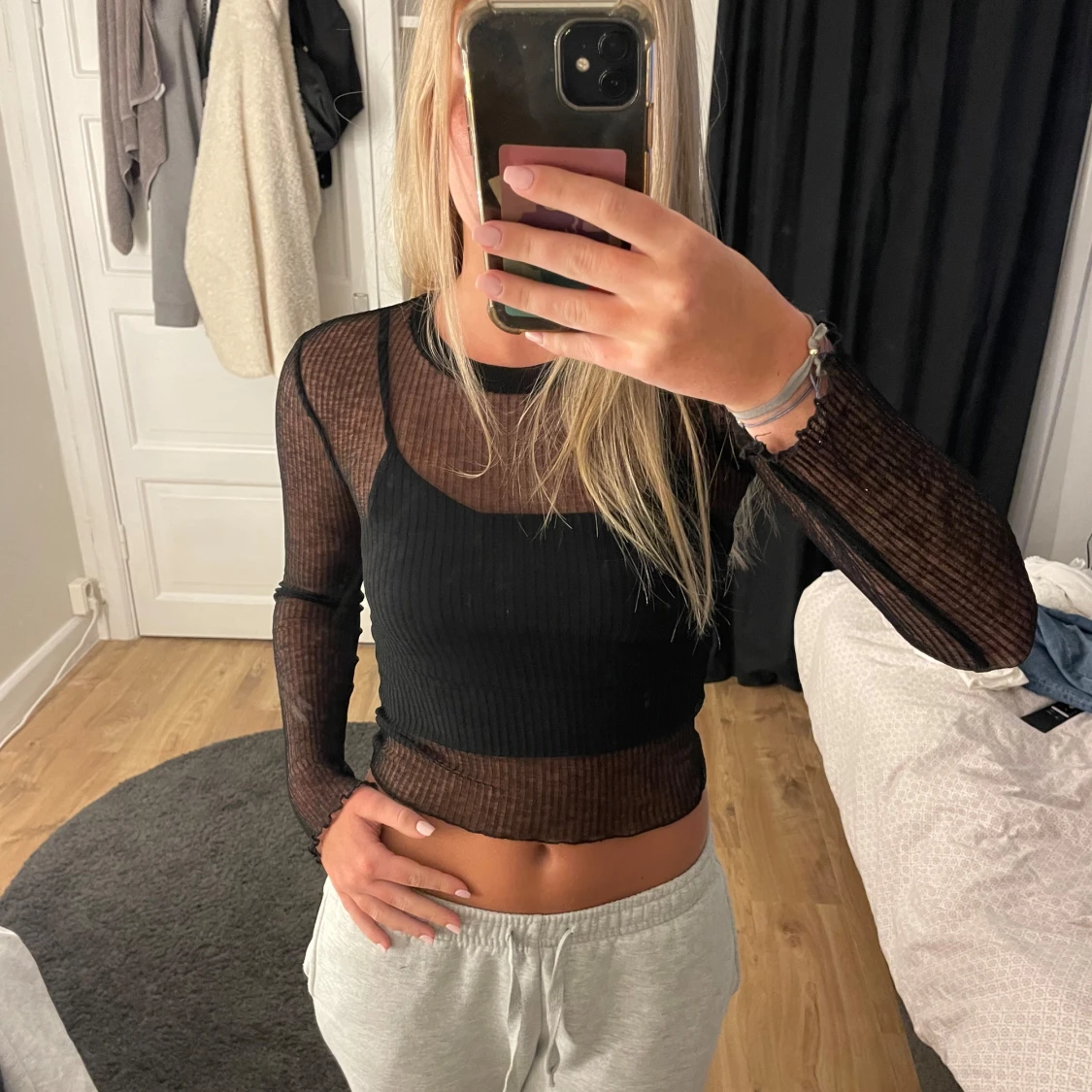 Svart mesh topp - 1