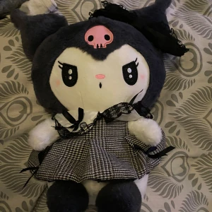 Kuromi gosedjur - gullig Kuromi jag köpte på min lokala marknad för ett tag sedan. jättebra samlar objekt om man gillar Sanrio