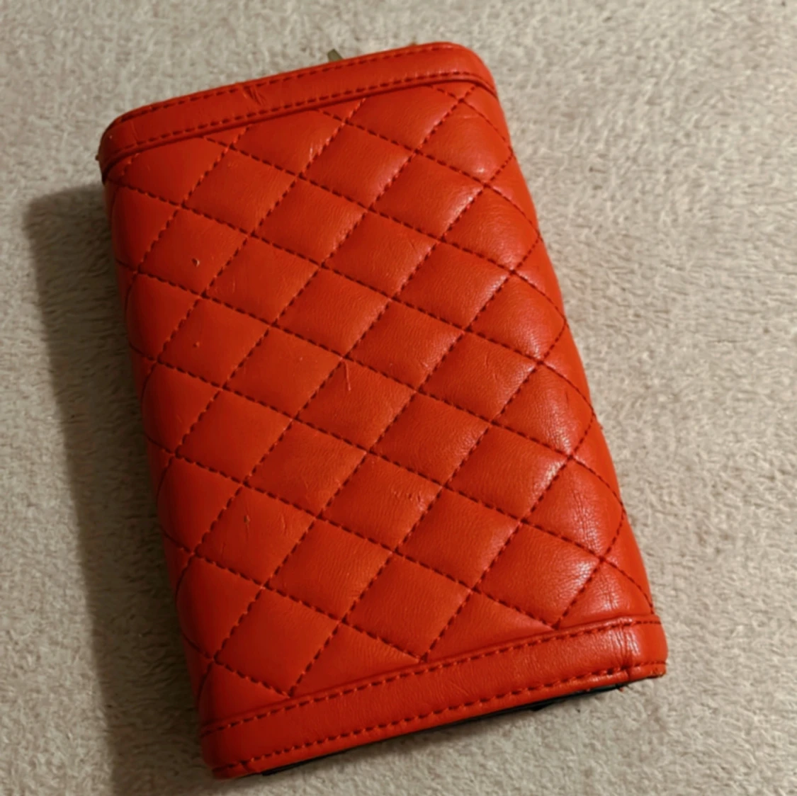 Röd quiltad plånbok från Love Moschino - 92