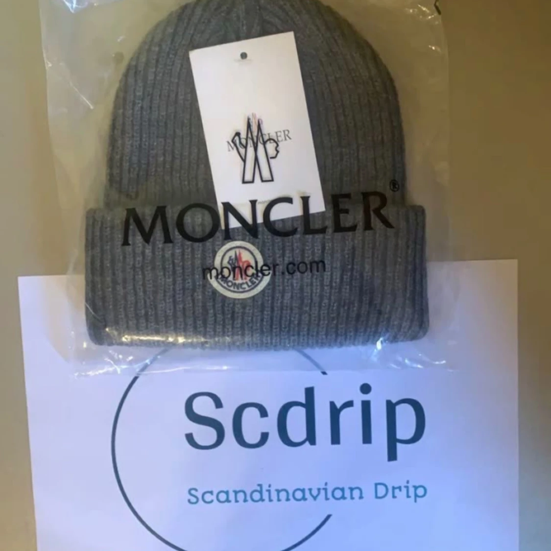 Grå Moncler Mössa - 90