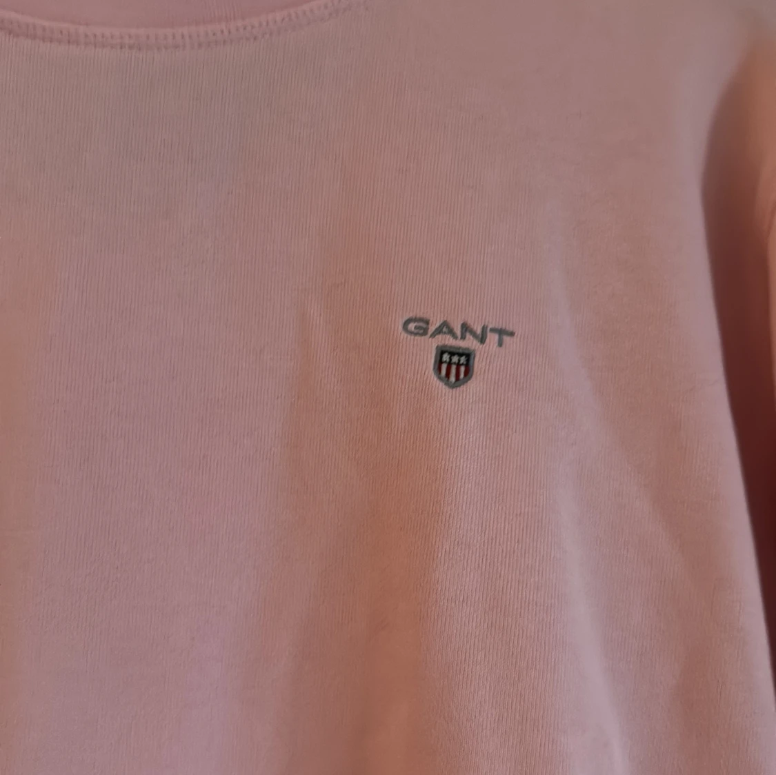 Rosa tröja från GANT - 90