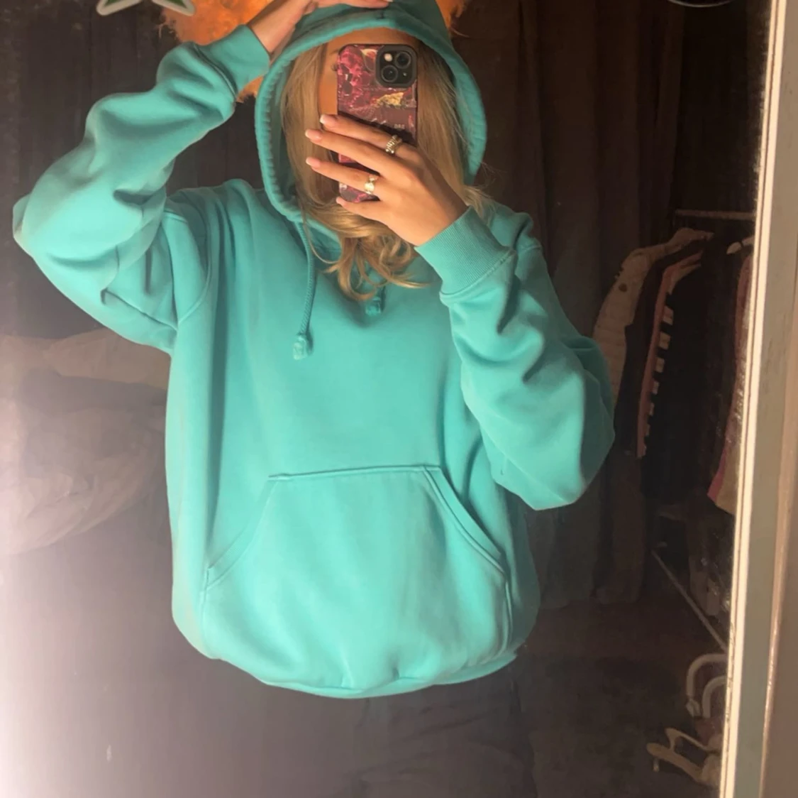 Turkos hoodie från Weekday - 1