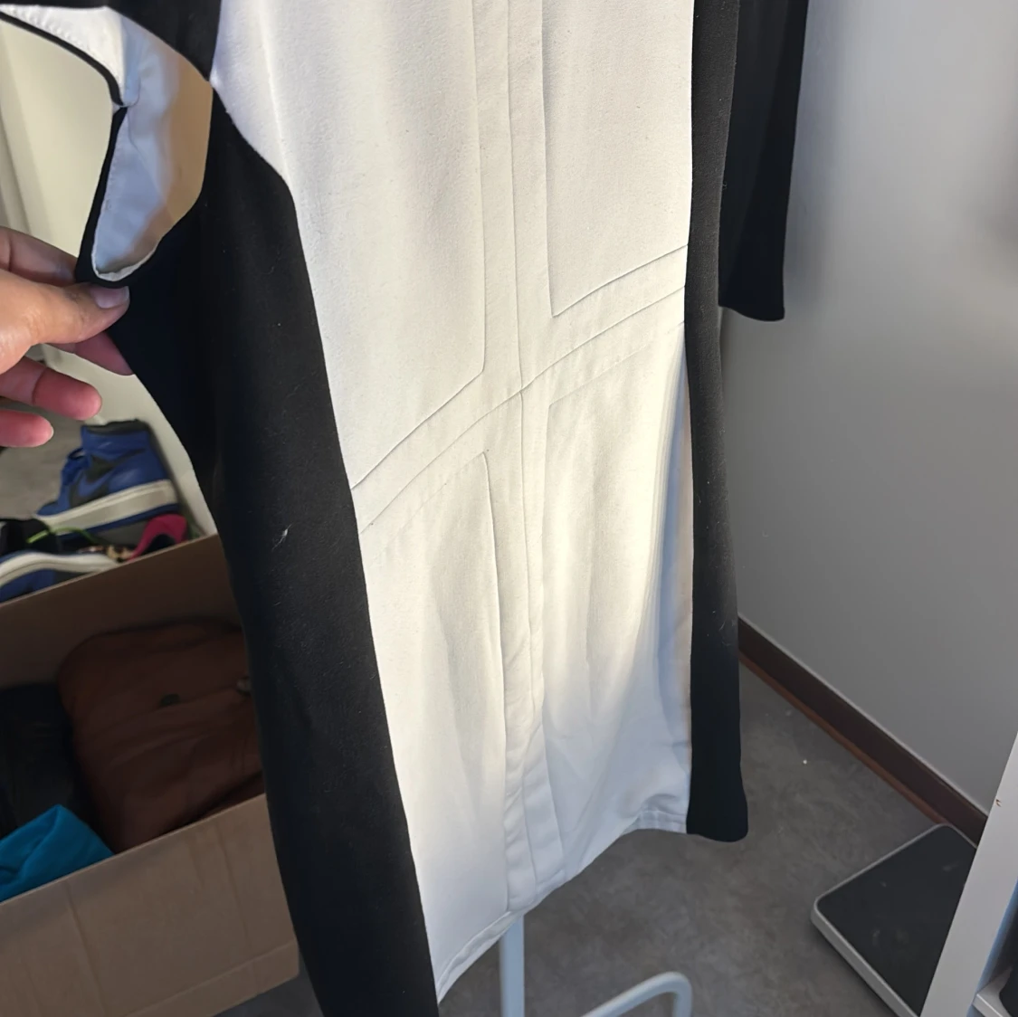 Svart och vit klänning från Zara Basic - 92