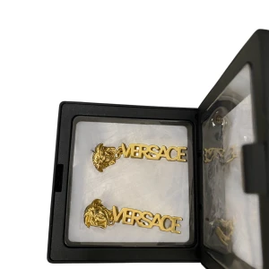 Rostfritt Guld örhänge  - Sååå snygga😻