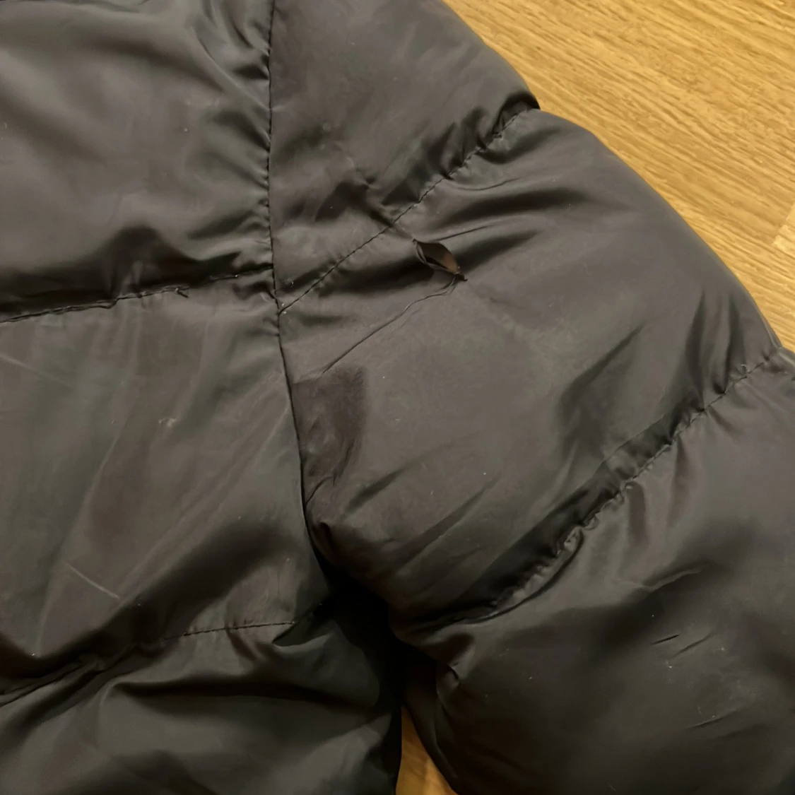 Svart dunjacka från Closure LDN - 3