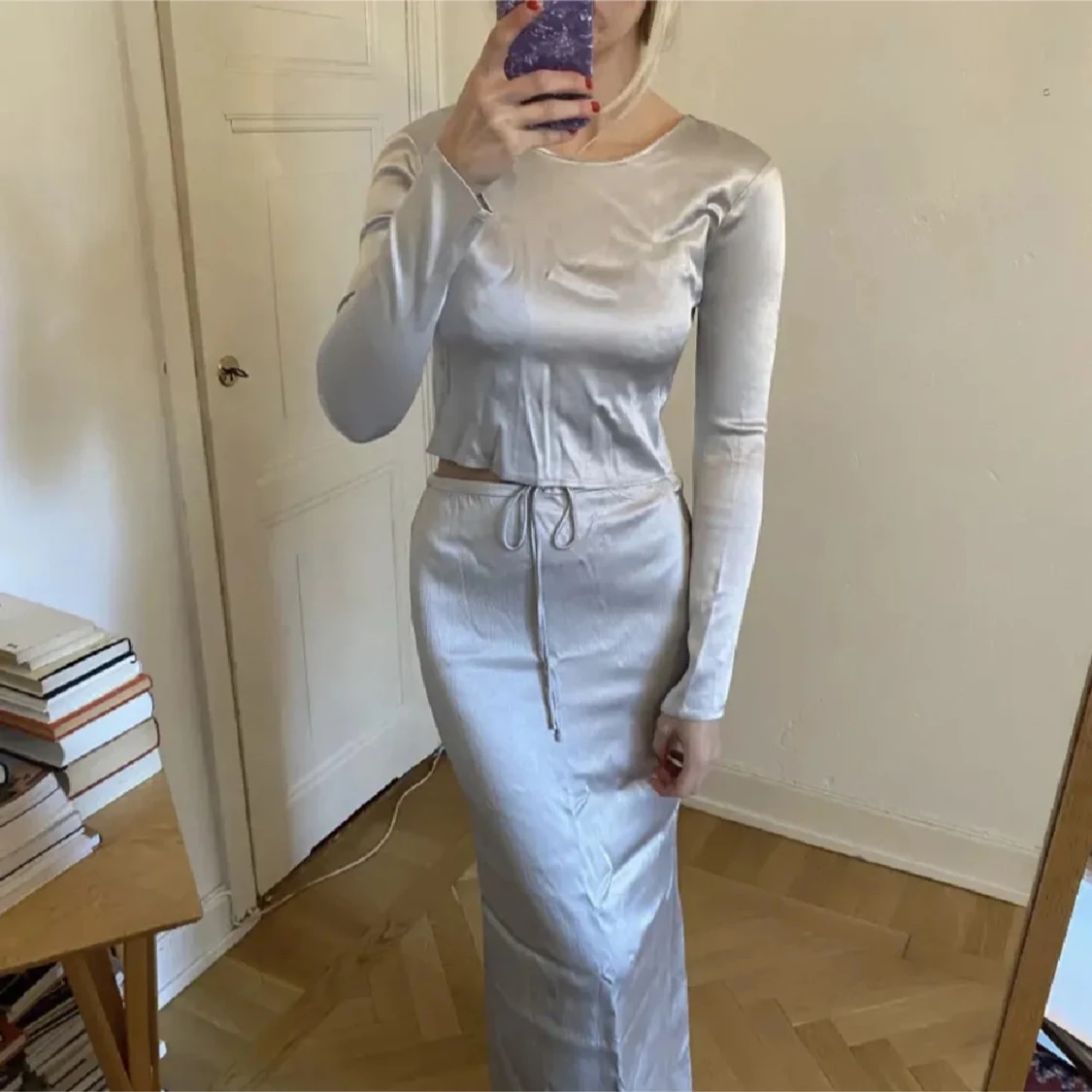 Ljusgrå set i satin - Zara - 90