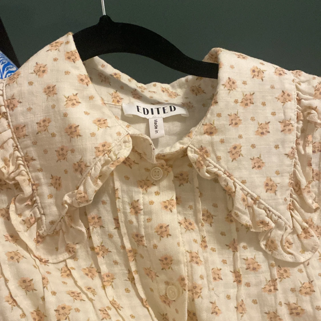 Blommig klänning från Edited - 92