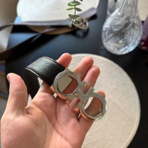 Ferragamo skärp - Säljer ett ferragamo skräp, 120 i längd nyskick