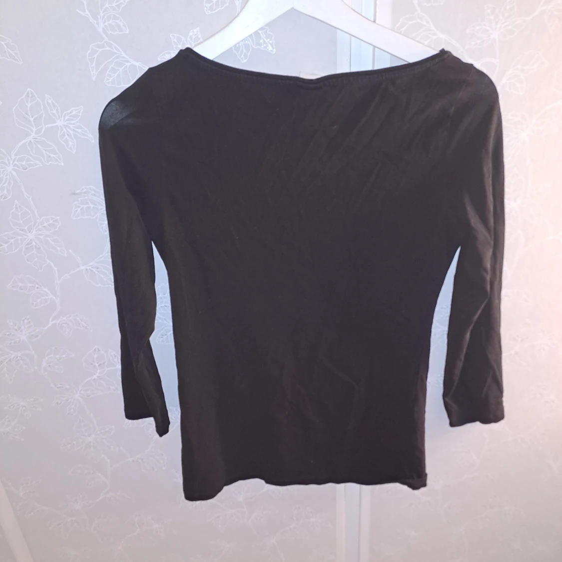 Svart och vit långärmad topp - 90