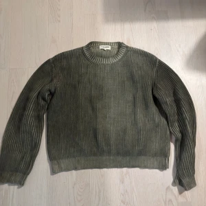K-two studios fisherman knit - Croppad knit från k-two. Lite wear and tear som syns