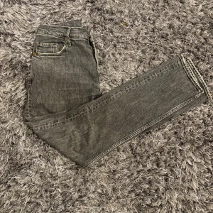 Tiger of Sweden jeans - Säljer dessa feta tiger of Sweden jeansen | modell pistolero | storlek 30/32 | skick 10/10, inga defekter | hör av er vid frågor:)