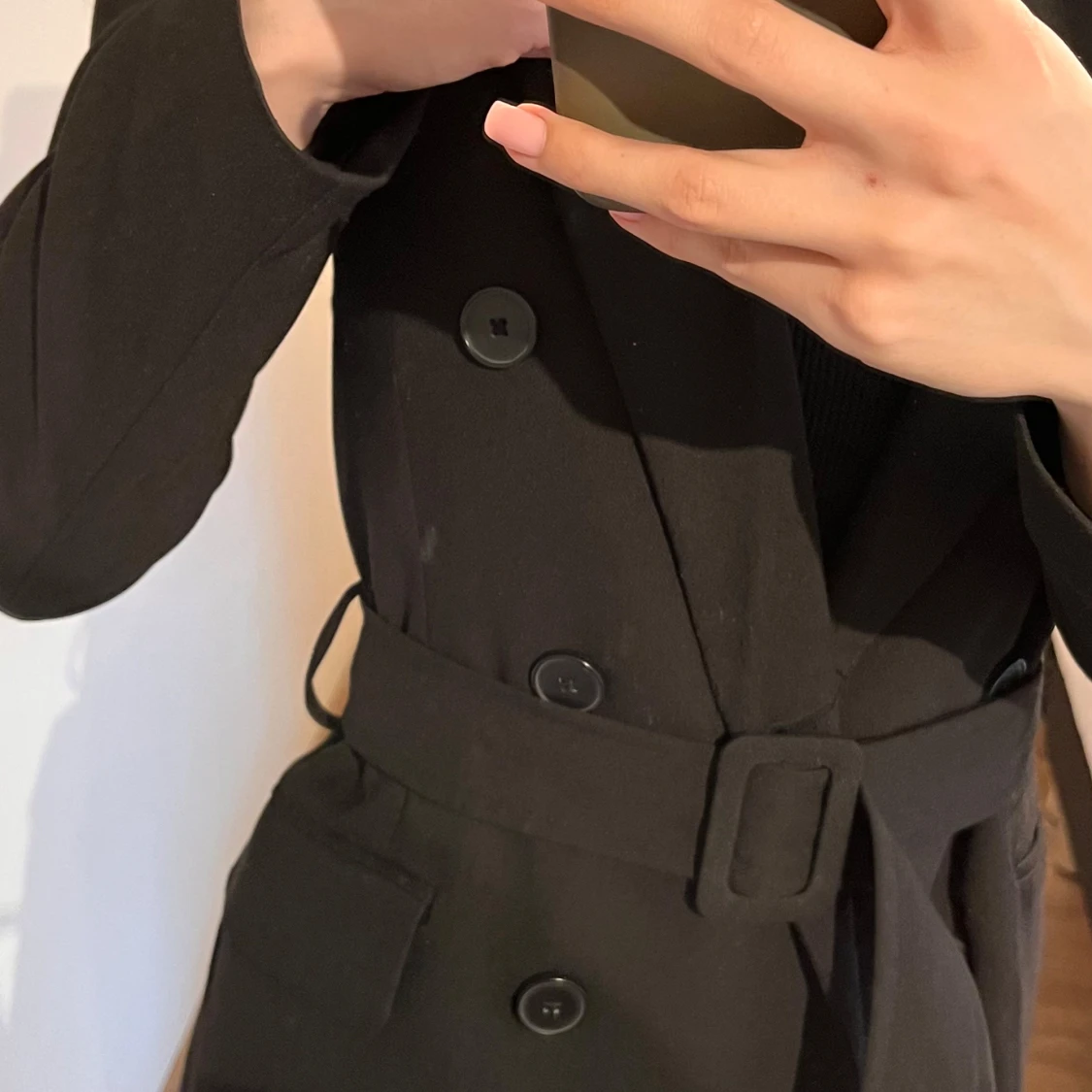 Svart kappa med bälte - 2