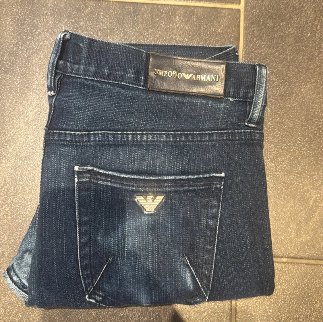 Mörkblå jeans från Emporio Armani - 2