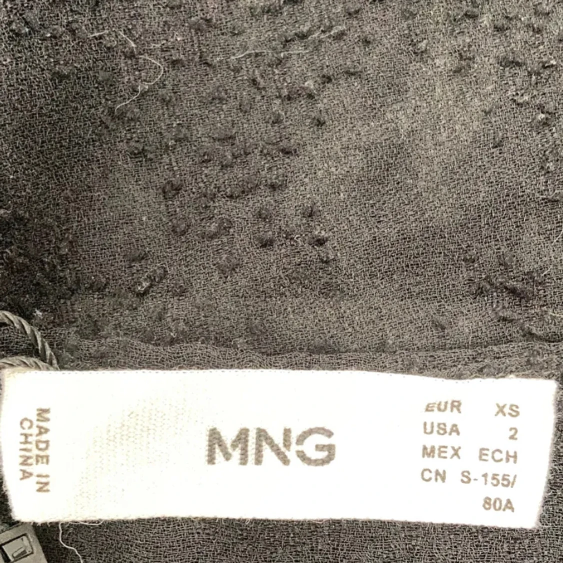 Svart spetsblus från MNG - 2