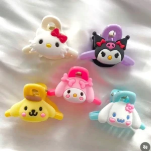 Sanrio hårklämmor  - !tryck ej på köp nu utan att kontakta! Skriv vilken du hade varit intresserad av, dem kostar 20 kr styck! Swish betalningar går också jättebra!!