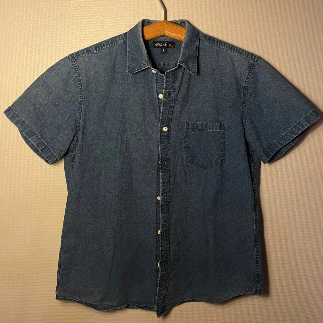 Blå kortärmad skjorta från J.Crew Mercantile