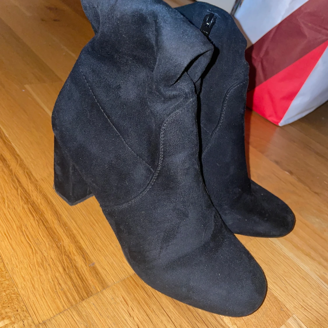 Svarta mocka boots med klack - 4