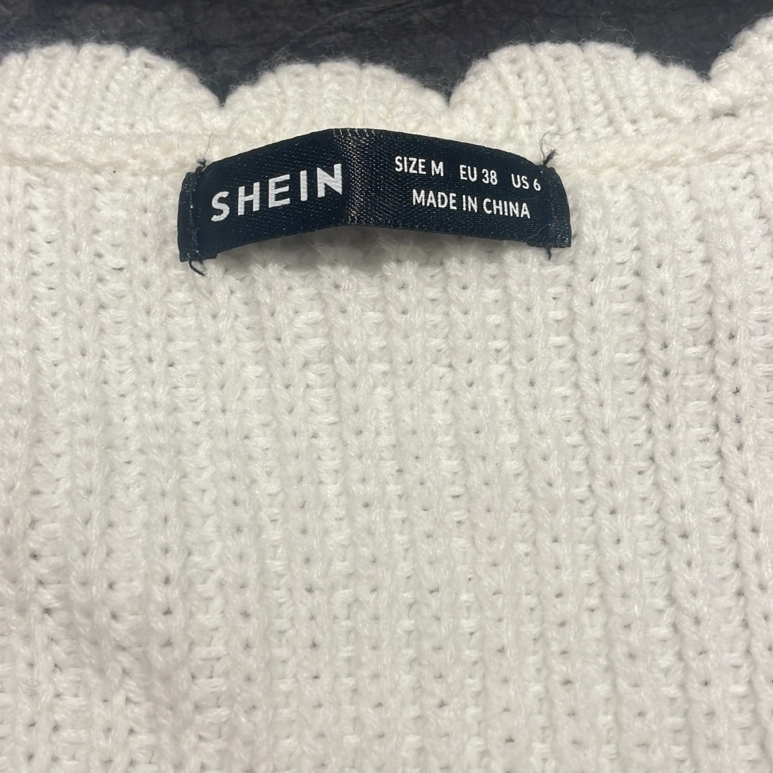 Vit stickad tröja från Shein - 2