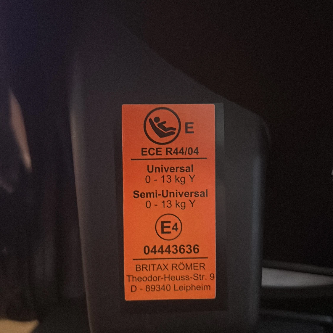 Grå bilbarnstol från Britax Römer - 3