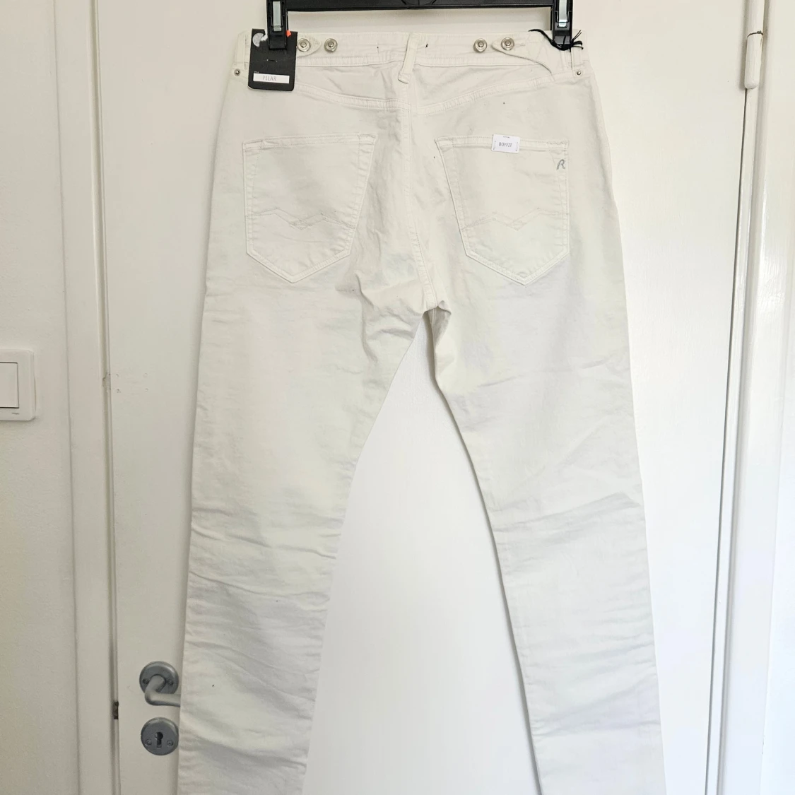 Vita jeansbyxor från Replay - 1