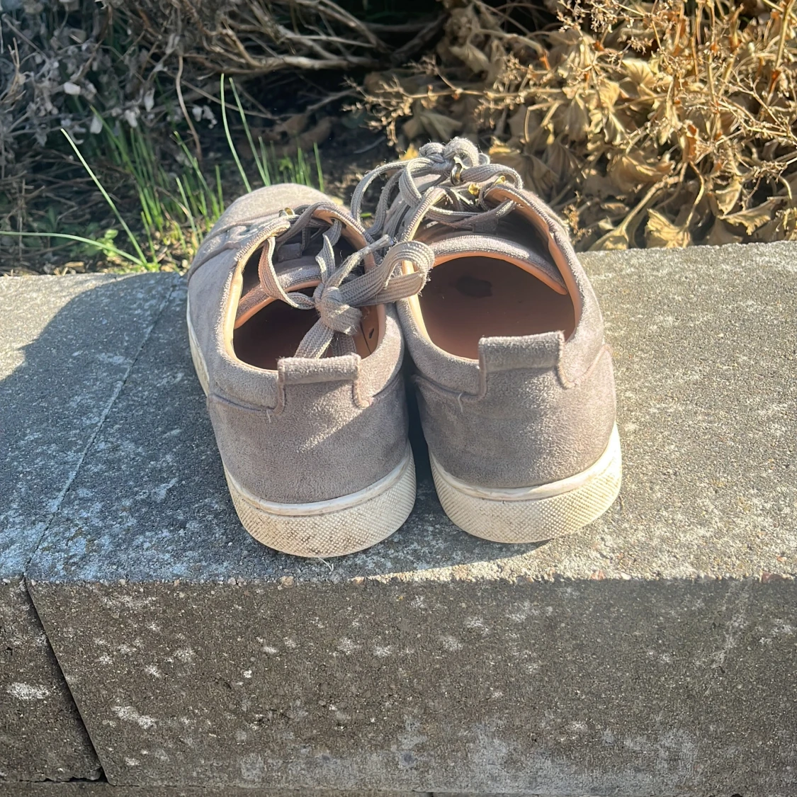 Grå sneakers med snörning - 3