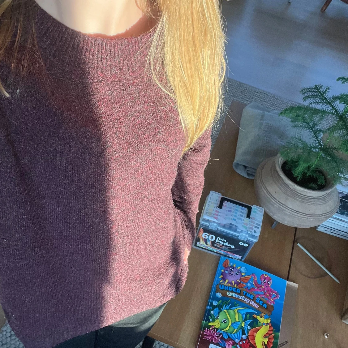 Vinröd stickad tröja - 1