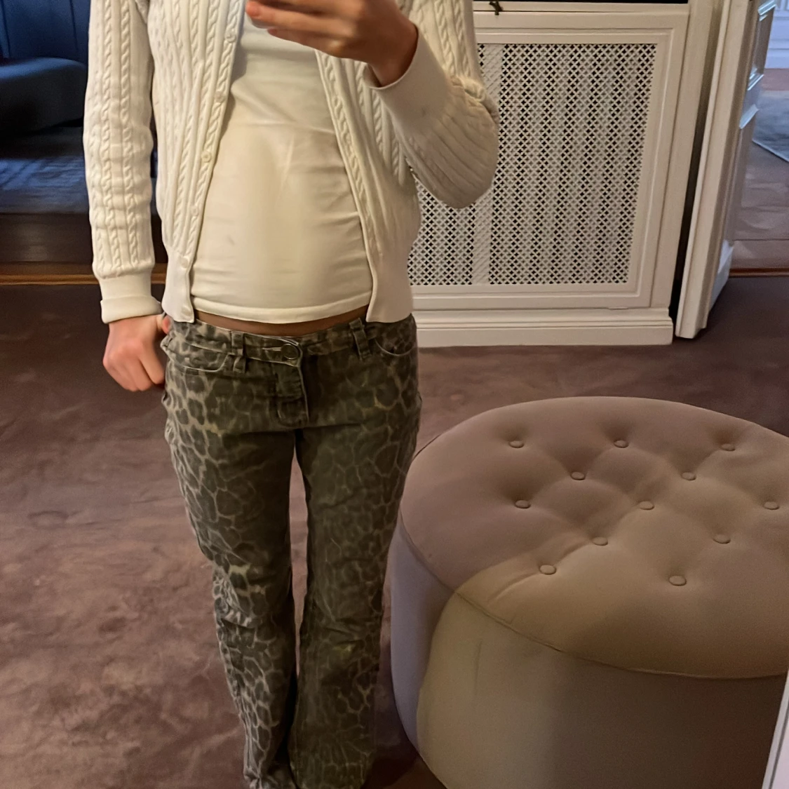 Grå leopardmönstrade byxor - 1