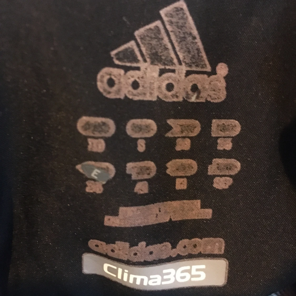 Svart vindjacka från Adidas stl small - 2