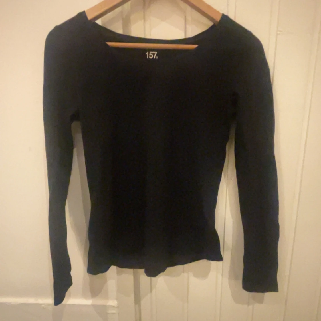 Svart långärmad topp från 157