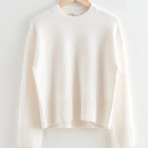 Other stories tröja - Fint skick, lite nopprig men går att få bort