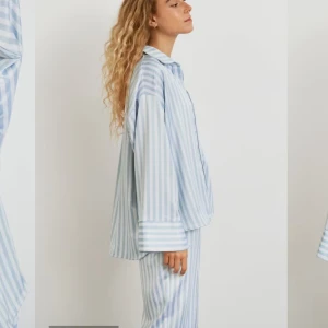 Pyjamas - Knappt använd. Storlek xs i båda delarna