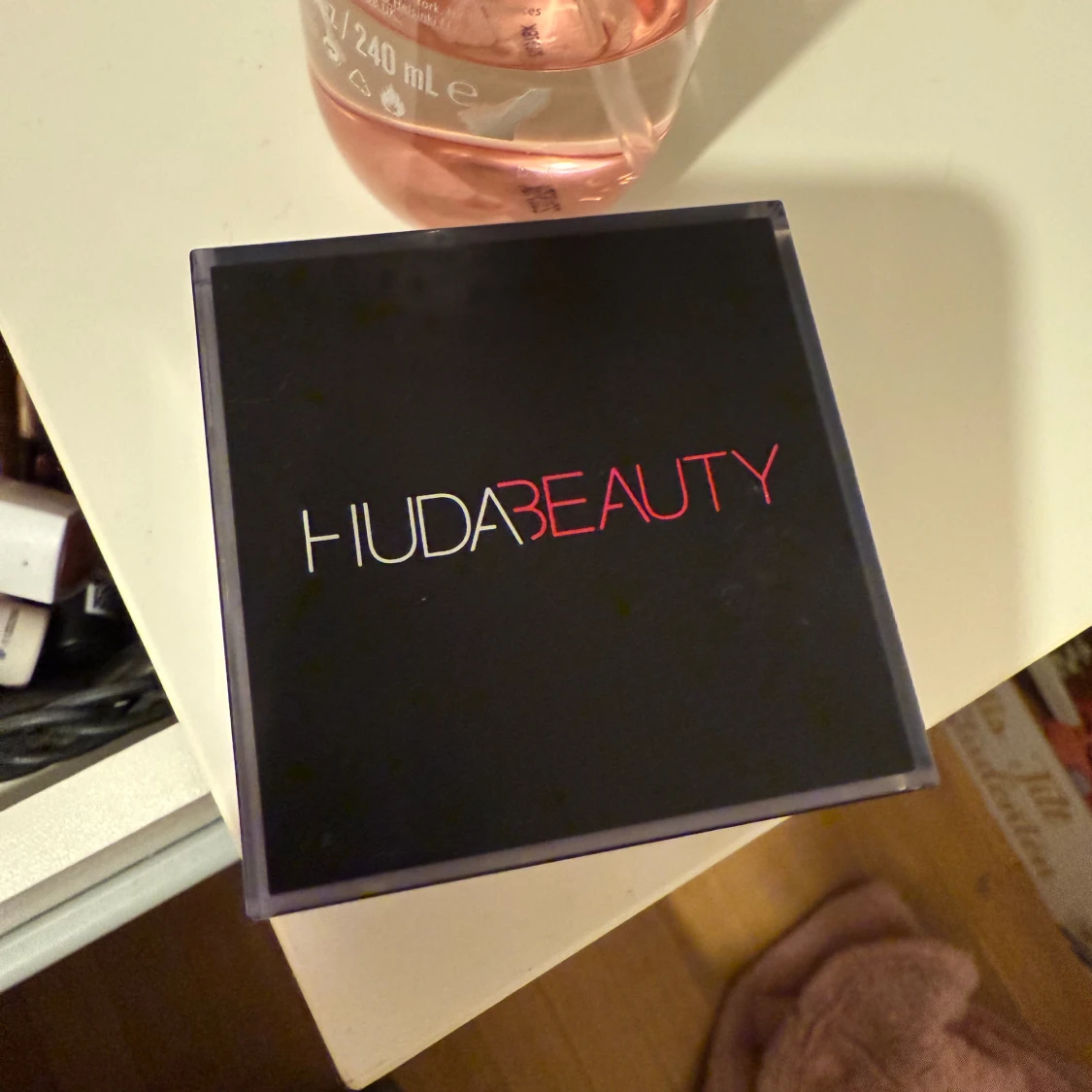 HUDA BEAUTY powder - 1