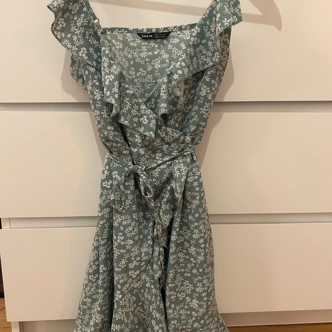 Tre klänningar från SHEIN