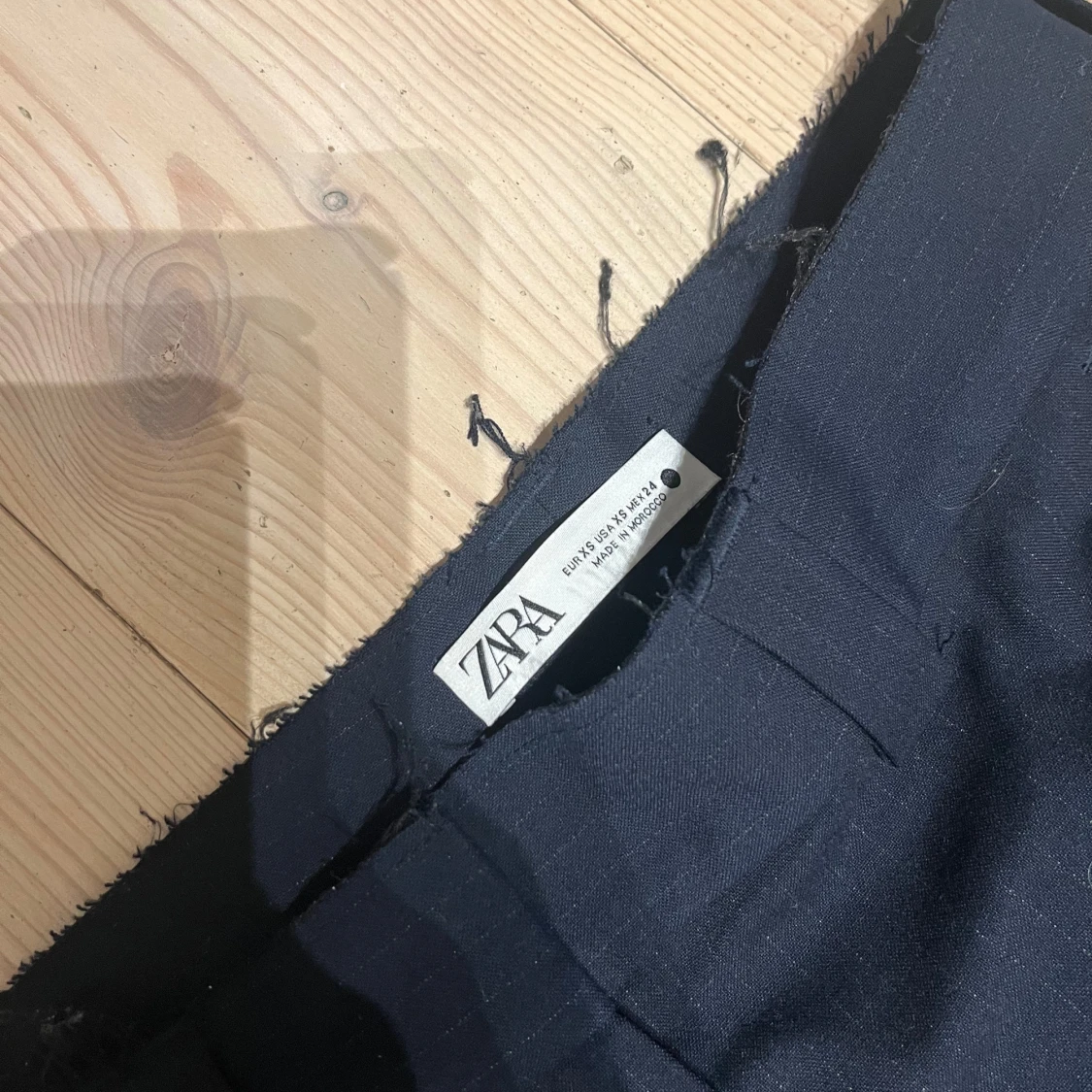 Marinblåa kostymbyxor från Zara - 1
