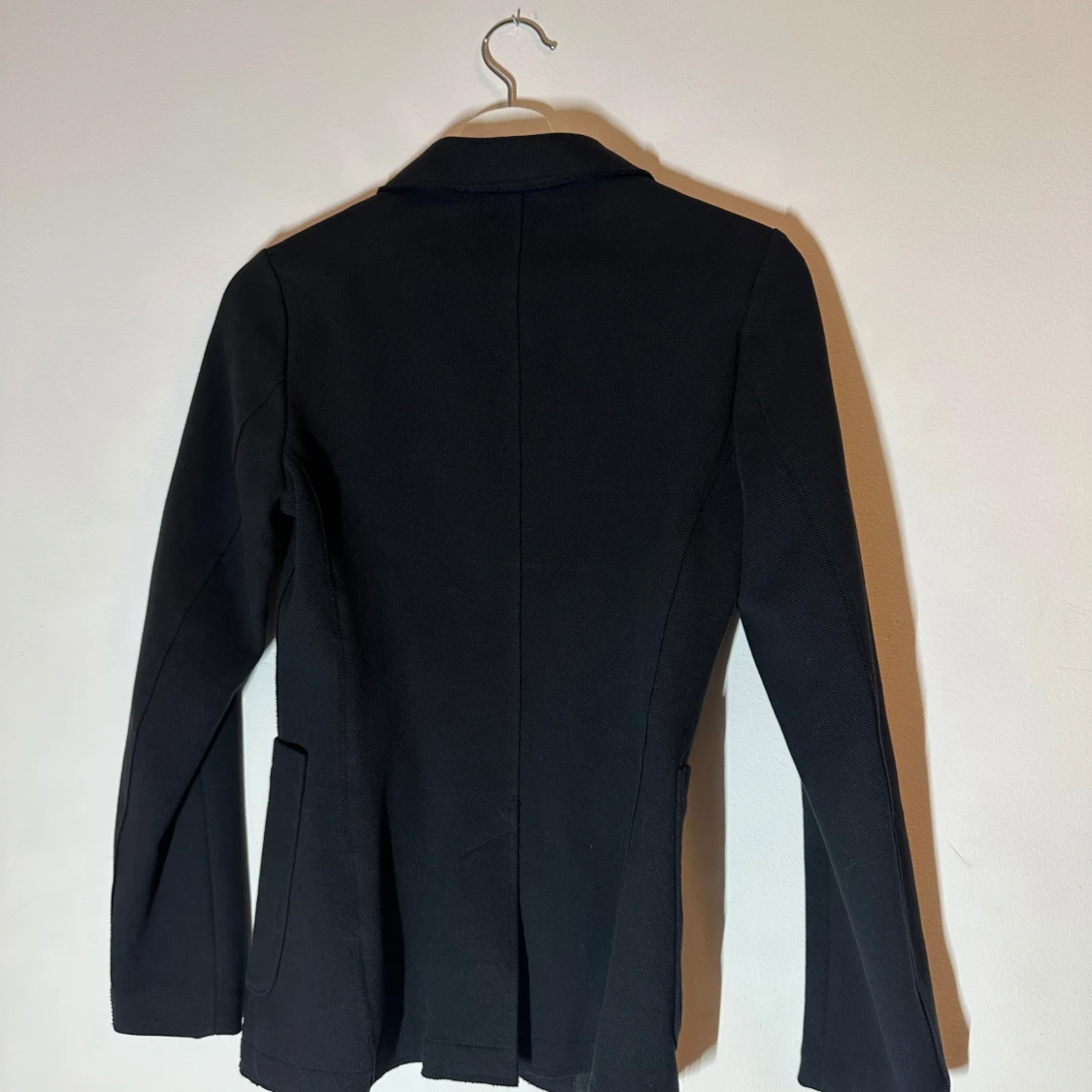 Svart kavaj från H&M - 1