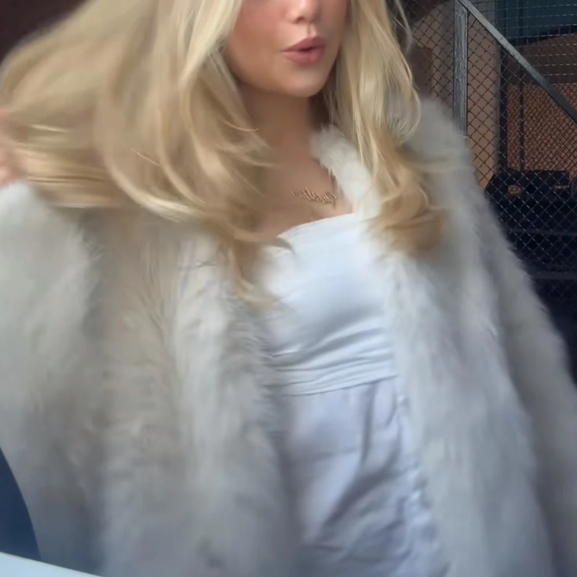 Vit pälsjacka😍 - 3