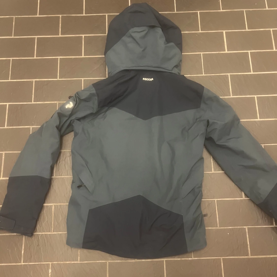 Blå jacka från Peak Performance - 1