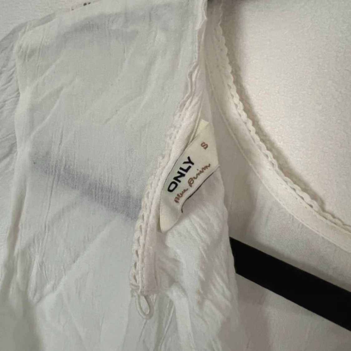 Vit helt ny blus  - 2