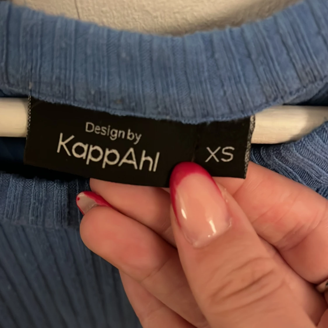 Blå ribbad linnetopp från KappAhl - 2