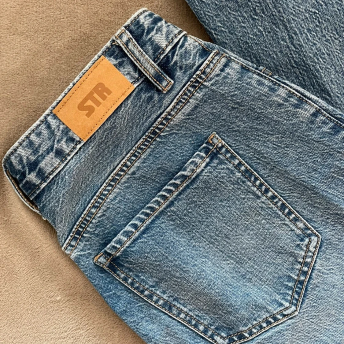 Blå STR bootcut jeans 