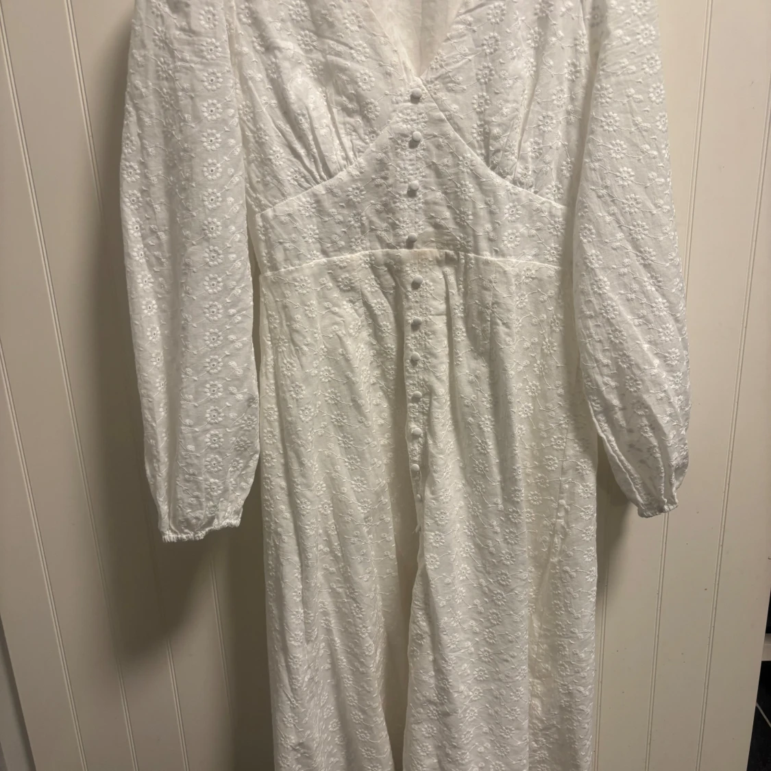 Vit långklänning från Bubbleroom