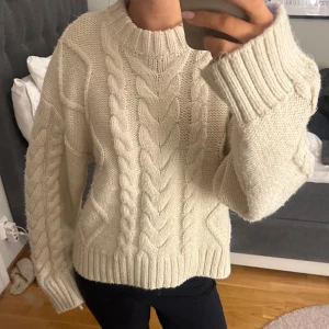 Stickad tröja - Mysig stickad tröja från hm💗