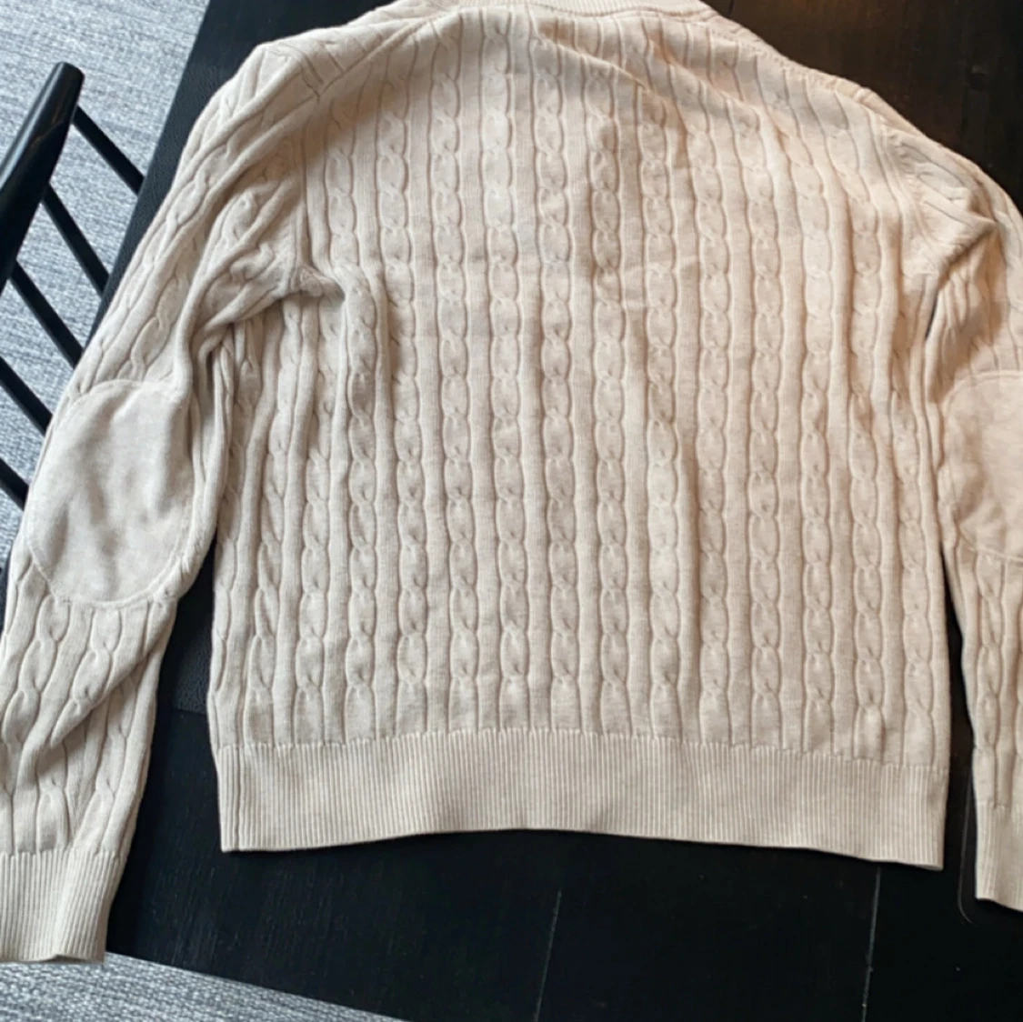 Beige kabelstickad tröja med dragkedja - 1