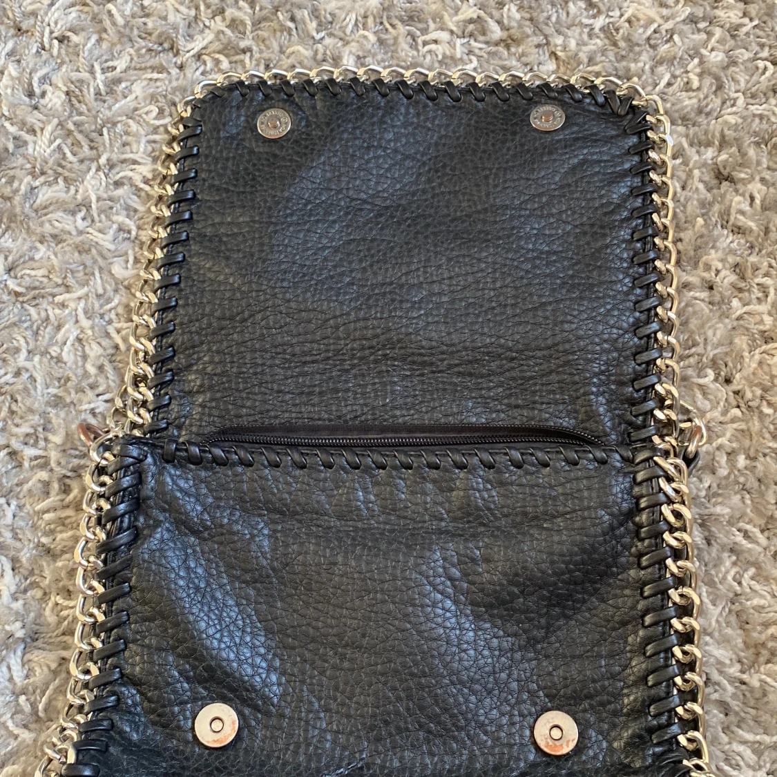 Svart axelväska från Tiamo - 1